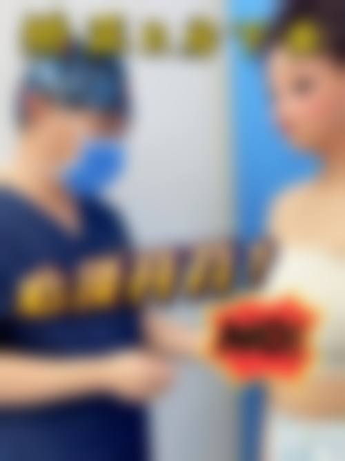 韩国MD胸部整形医院医生介绍