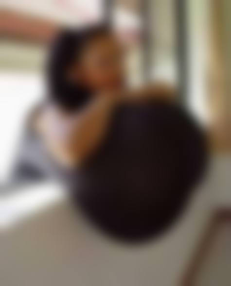 傲诺拉隆胸半年了还是特别硬,是失败了吗?