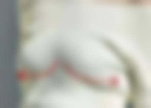 哪些人群在评估中更可能被建议考虑用香蕉牛奶燕麦自制美白除皱面膜？