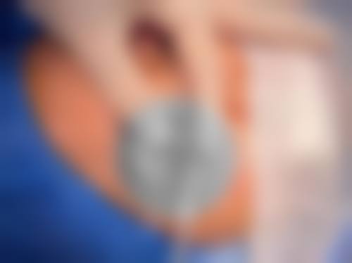 六、芦荟胶除眼袋的风险或注意事项