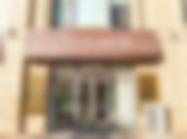 西安熙朵医疗美容门诊部（熙朵植发连锁西安分院）医生团队经验稳定。