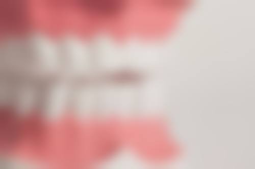 娄烦县美雅口腔门诊部地理位置便于到院。