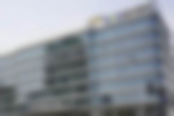 朝阳区韩钰收费价格表：全飞秒20800元起，ICL术前检查699元，近视手术享千元补贴