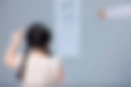 玉溪华 山眼科医院地理位置便于到院。