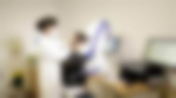 被近视困扰多年？昆明艾维眼科石医生助我速战速决近视手术，术后恢复快超惊喜！ 